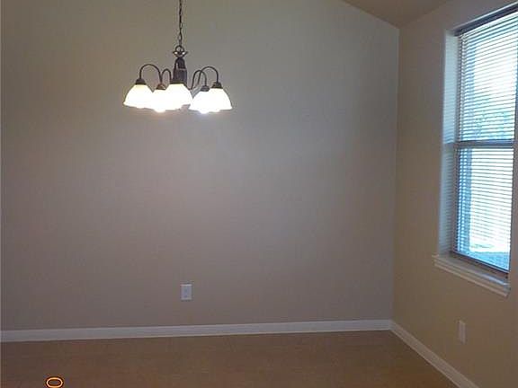 3rd image of 4604 Cambridge Dr #B