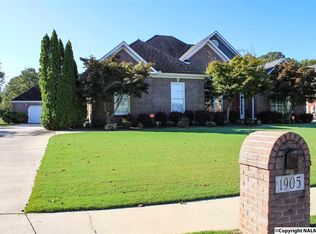 1905 Chesapeake Trl SE, Decatur, AL 35603