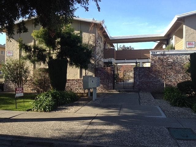 1st image of 427 Acalanes Dr