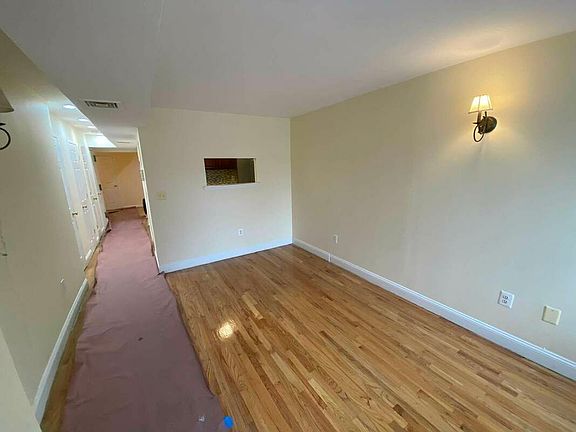2nd image of 118 Wolcott St APT A