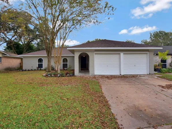 15606 Rill Ln, Houston, TX 77062