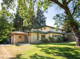 2440 Hugo Rd, Merlin, OR 97532