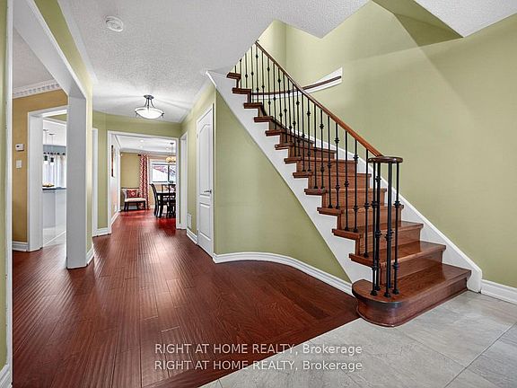5th image of 7068 Rosehurst Dr