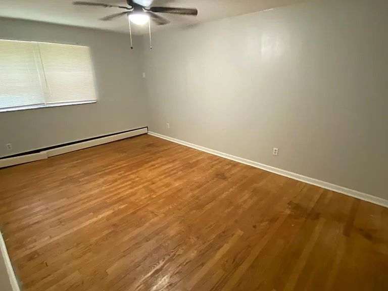 100 Clinton Springs Ave #1 — Photo 6