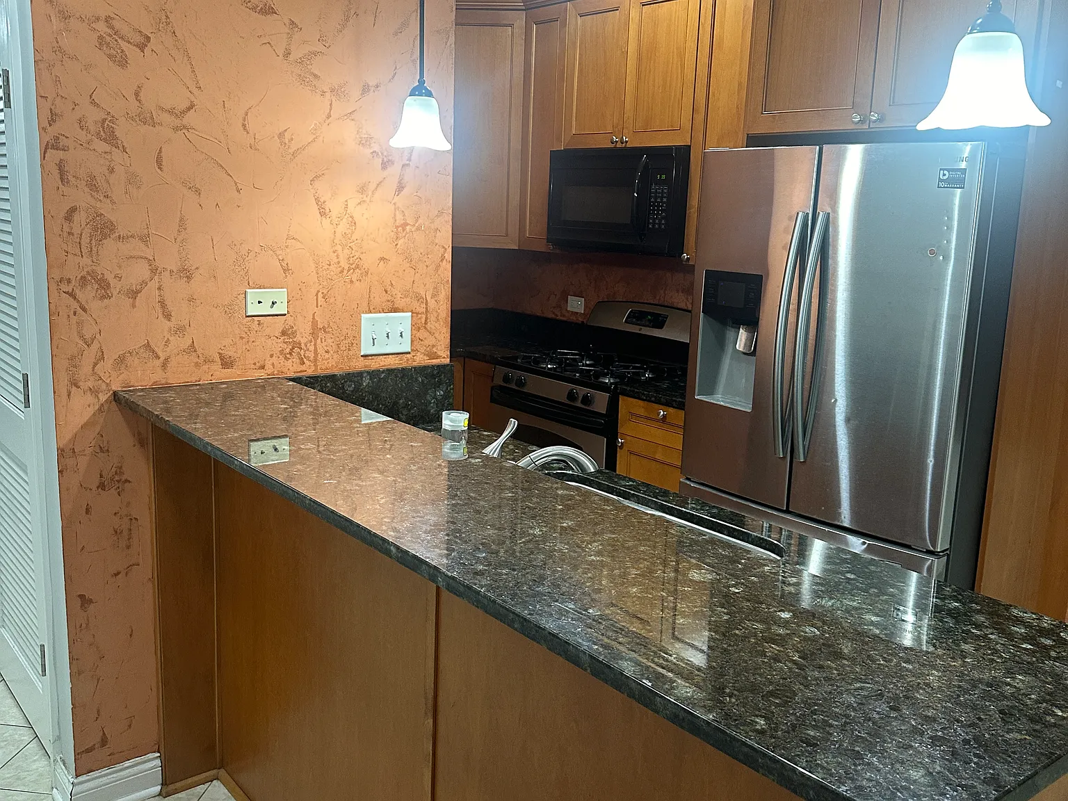 1 bed, 750 sqft, $1,750 — Photo 4