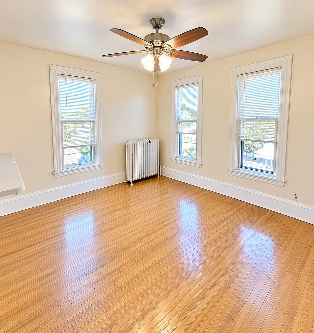 2 bed, 1100 sqft, $1,895 — Photo 1