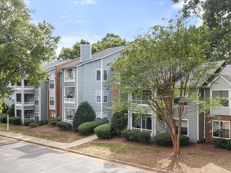 Amberwood at Lochmere — Photo 53