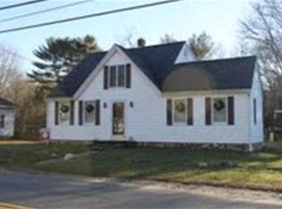 838 County Rd, Wareham, MA 02571