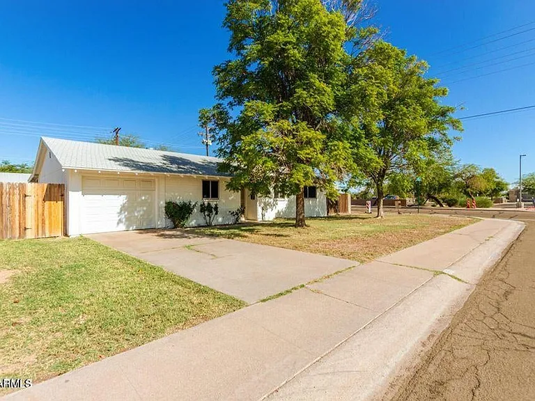 7544 E Kimsey Ln — Photo 1