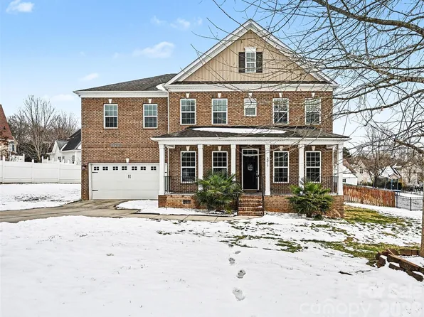 2213 Iron Works Dr, Clover, SC 29710