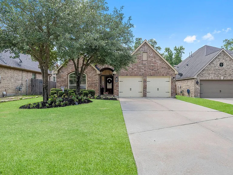 239 Forest Peak Way — Photo 1
