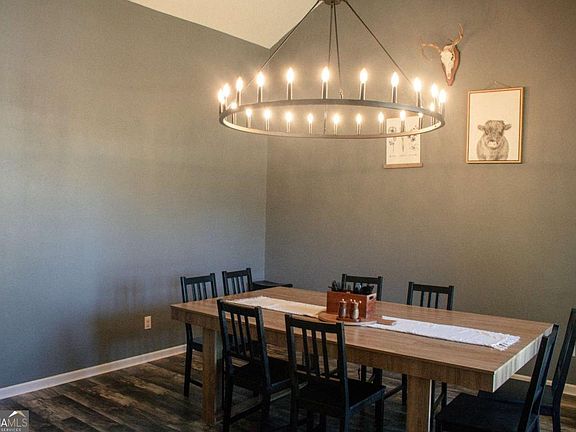 4th image of 1236 Vo Tech Dr