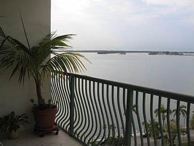 1st image of 1408 SE Bayshore Dr APT 1206