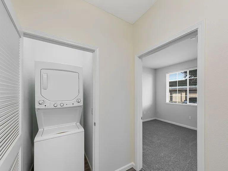 Luxe Ripon Apartments — Photo 20