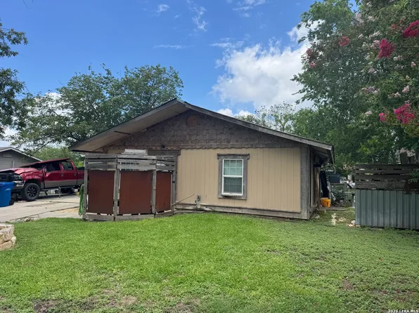 8811 Dale Vly Dr, San Antonio, TX 78227