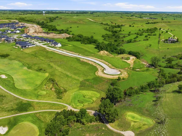 5101 Macleod Cir, Manhattan, KS 66503