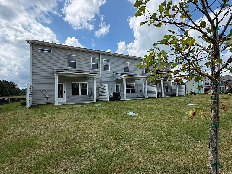 4917 Dresden Loop — Photo 44