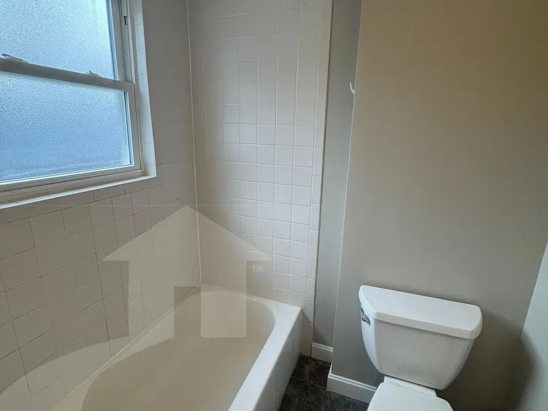 28 Francesca Ave — Photo 16