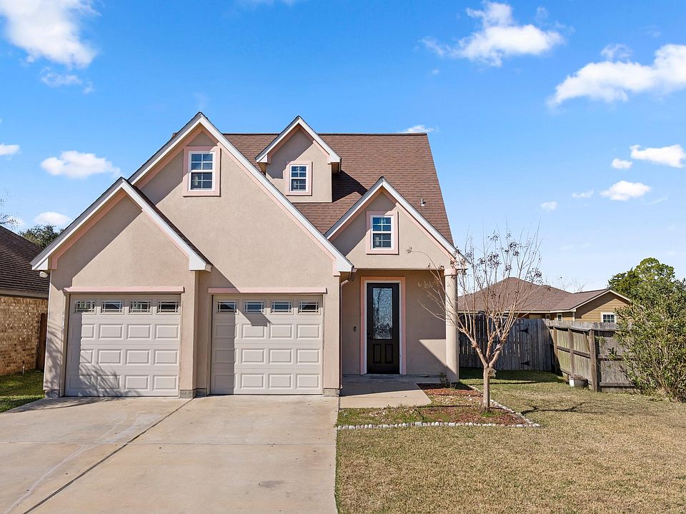 1st image of 4404 Cardinal Dr