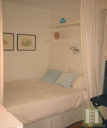 3rd image of 153 W 80th St APT 2D