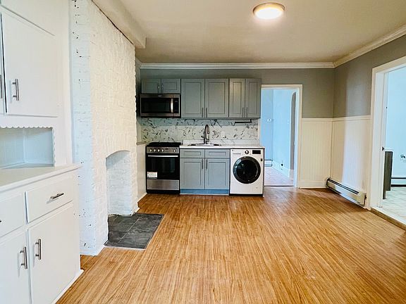 3rd image of 179 Oakland Ave #2