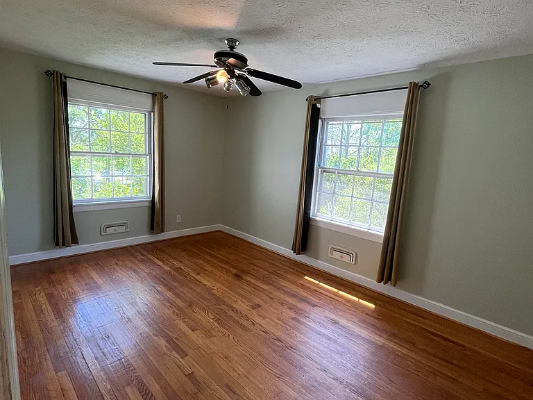 226 Orchard Ln — Photo 19