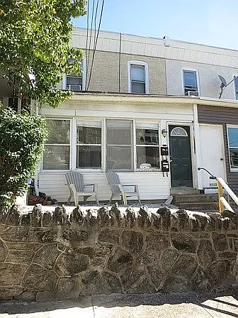 Building Photo 4