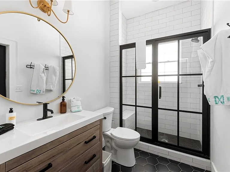 538 Winton Ter NE #A — Photo 9