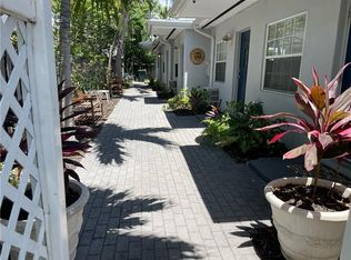 832 NE 16th Ter, Fort Lauderdale, FL 33304