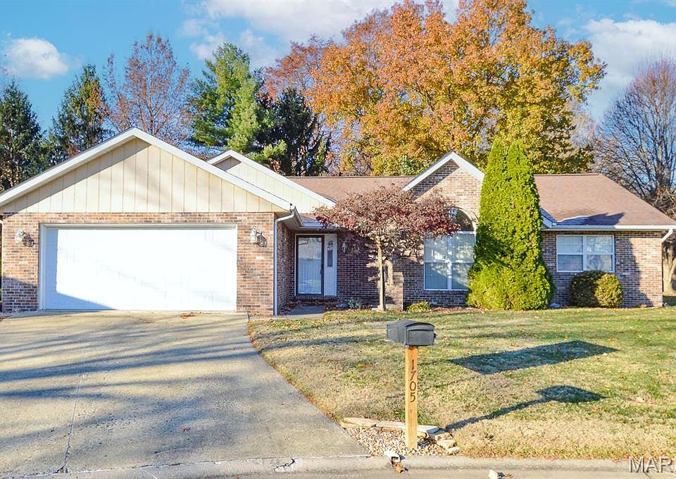1st image of 1705 Spruce Hill Dr