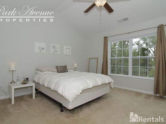 5th image of 10608 Stoneacre Ct