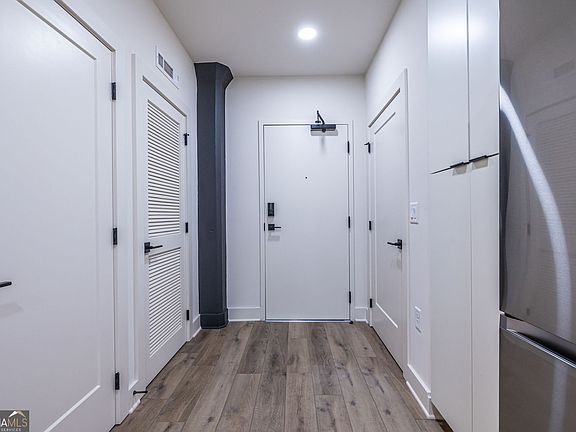 4th image of 108 Park Pl #110