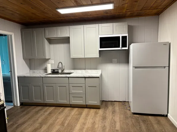 649 Central Ave #3, Florence, WI 54121
