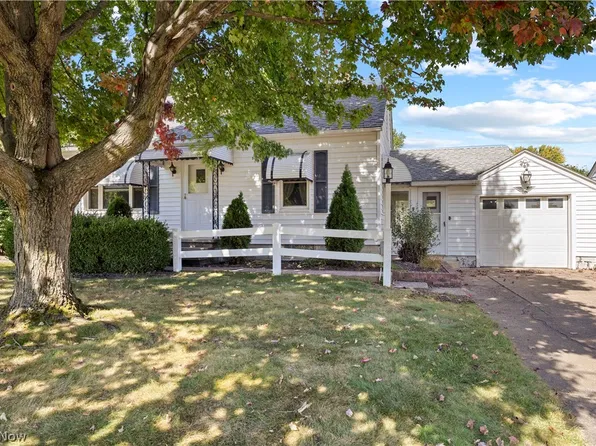 111 Yunker Ct, Elyria, OH 44035
