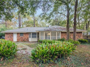 1915 S Jahncke Ave, Covington, LA 70433