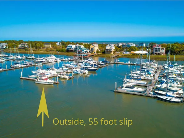 67 10th St E #B-1, Folly Beach, SC 29439