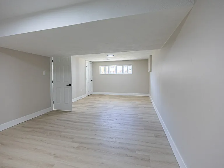 476 Fielding Dr — Photo 16