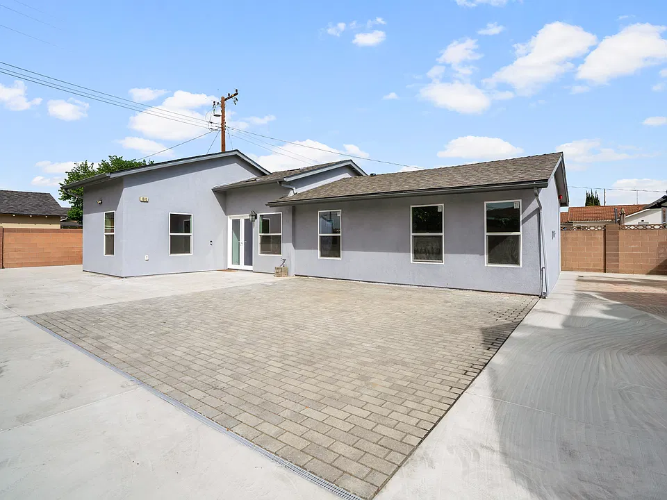 1513 E Orange Grove Ave