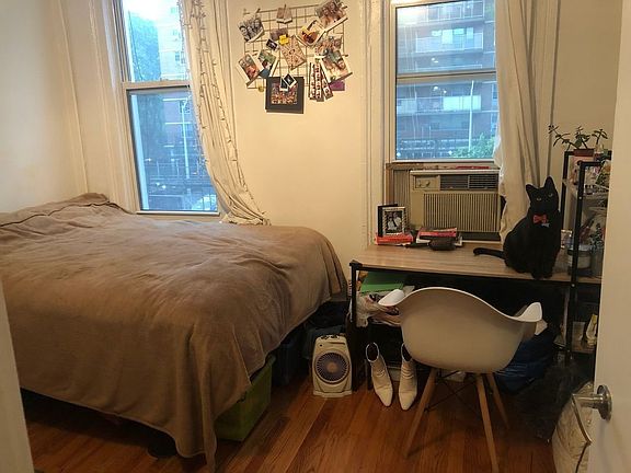 3rd image of 33 Montrose Ave #2LL