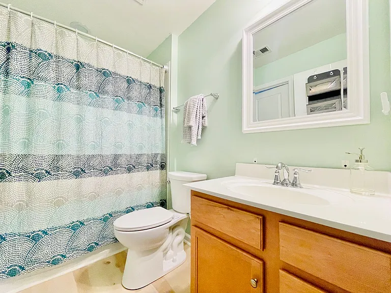 127 Streamview Dr — Photo 33