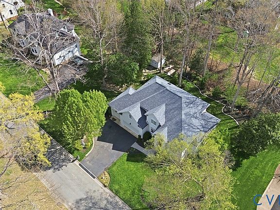 3rd image of 5225 Clipper Cove Rd