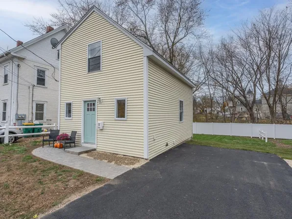 12 Green Street, Rochester, NH 03868