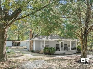 5060 Oak Crest Dr, Wilmer, AL 36587
