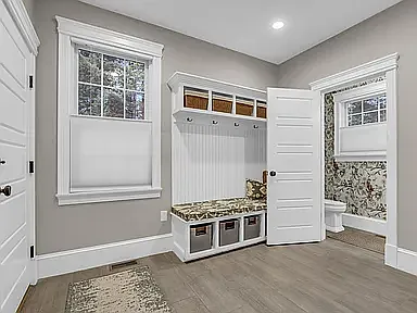 8 Holton Rd — Photo 13