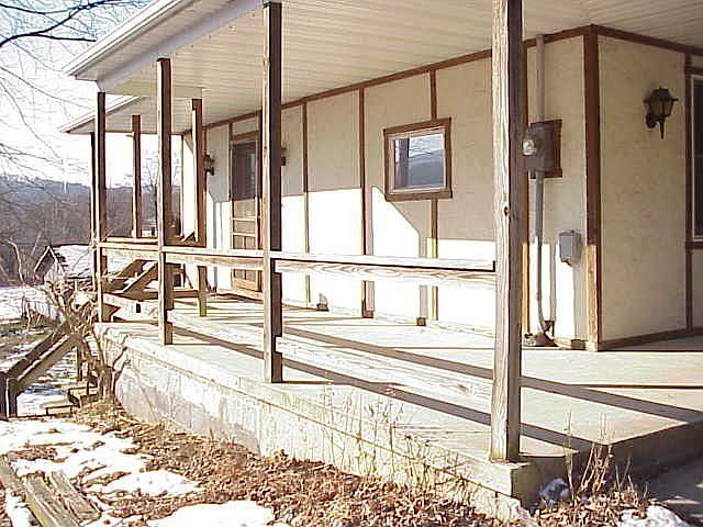 2nd image of 112 Rock Rd