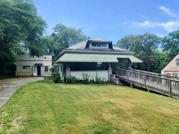 1813 7th St, Radford, VA 24141