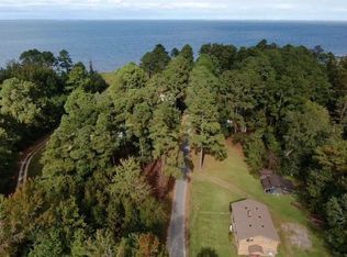 504 Va Lee Beach Rd, Columbia, NC 27925
