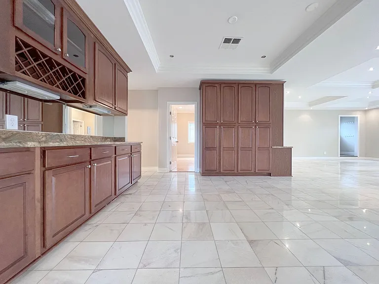 9362 Leilani Dr — Photo 6