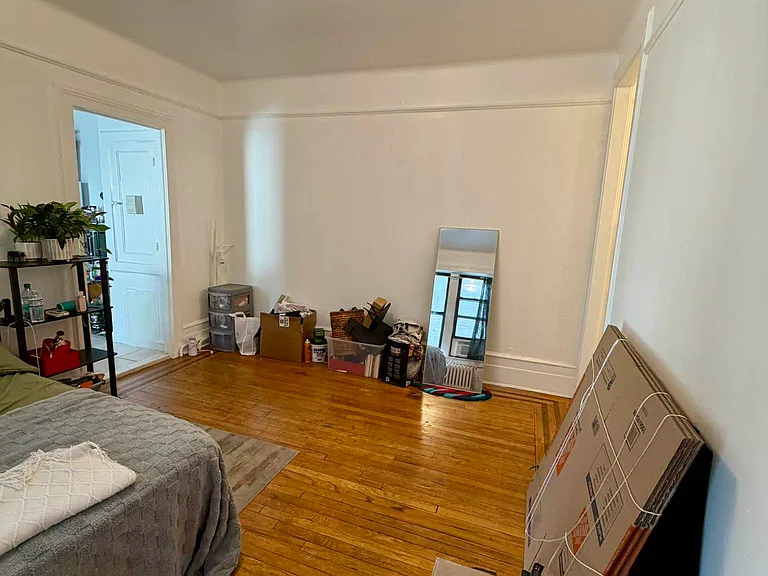 33-09 31st Ave #1C — Photo 3