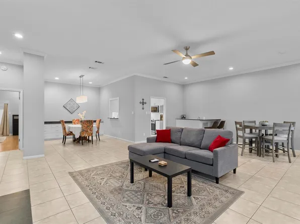 11003 Pinehurst Dr Unit 6, Austin, TX 78747